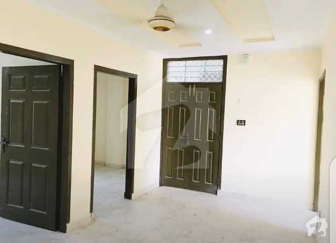 سوان گارڈن ۔ بلاک ڈی سوان گارڈن اسلام آباد میں 3 کمروں کا 4 مرلہ فلیٹ 18 ہزار میں کرایہ پر دستیاب ہے۔