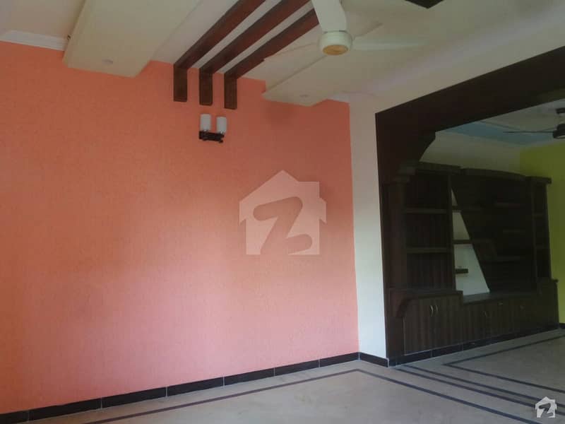 In Gulraiz Housing Scheme Upper Portion For Rent Sized 10 Marla