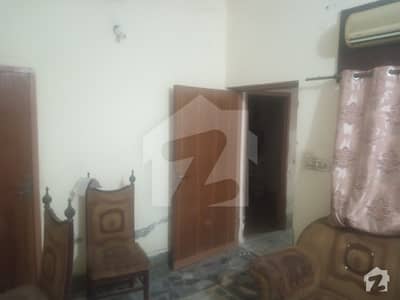 4 Marla Lower  Portion Available For Rent In Millat Chowk Samnabad