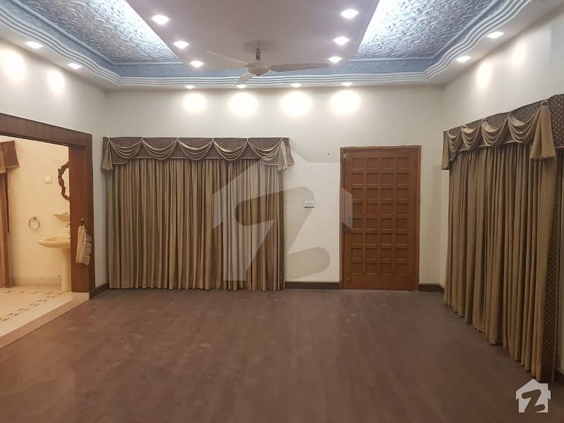 Cc133  350 Sq Yards Bungalow For Rent In Peaceful Vicinity Of Gulshan E Iqbal Block 18