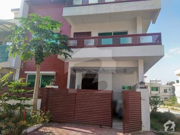 Corner 7 Marla Double Story House For Sale