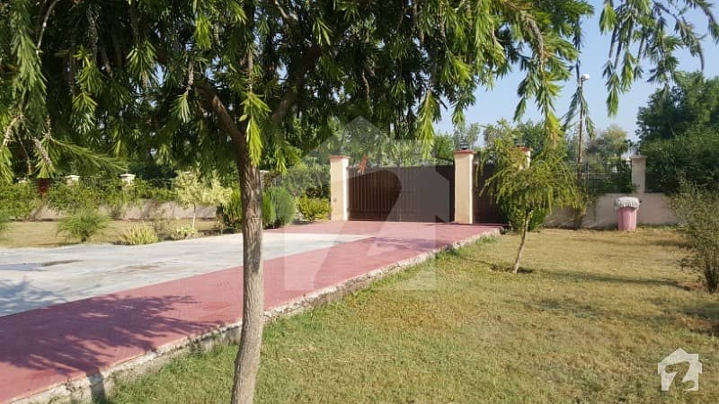 اڈیالہ روڈ راولپنڈی میں 3 کمروں کا 5.56 کنال فارم ہاؤس 2.8 کروڑ میں برائے فروخت۔