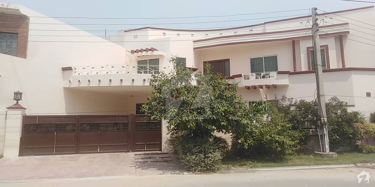 House For Sale Situated In Saeed Colony