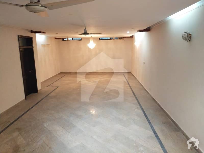 Beautiful Location One Kanal Full House With Basement Are Available For Rent In Sui Gas Society