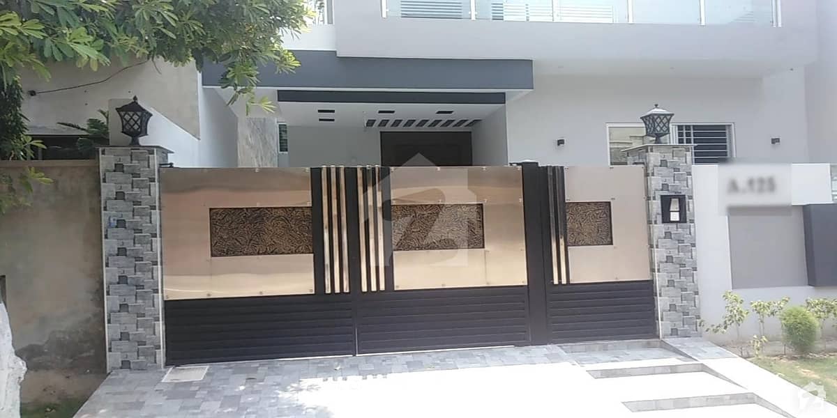 House Is Available For Sale In Eden Gardens