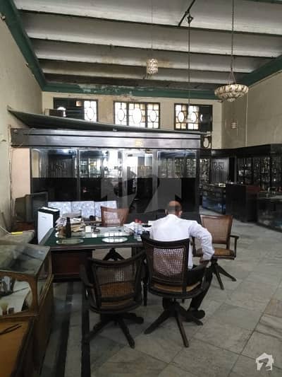 1550 Square Feet Office Situated In Upper Mall For Rent