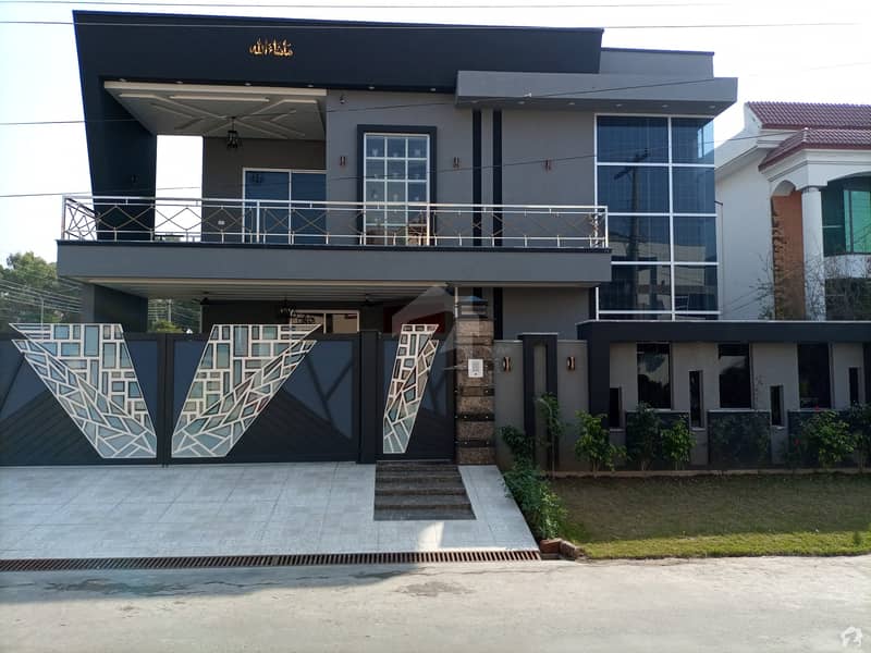 1 Kanal House In Central DC Colony For Sale