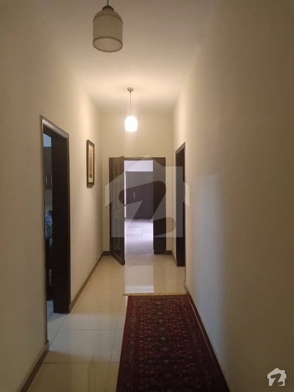 10 Marla 3 Bed 5th Floor Old Apartment In Askari 11 Sector B Is Available For Rent