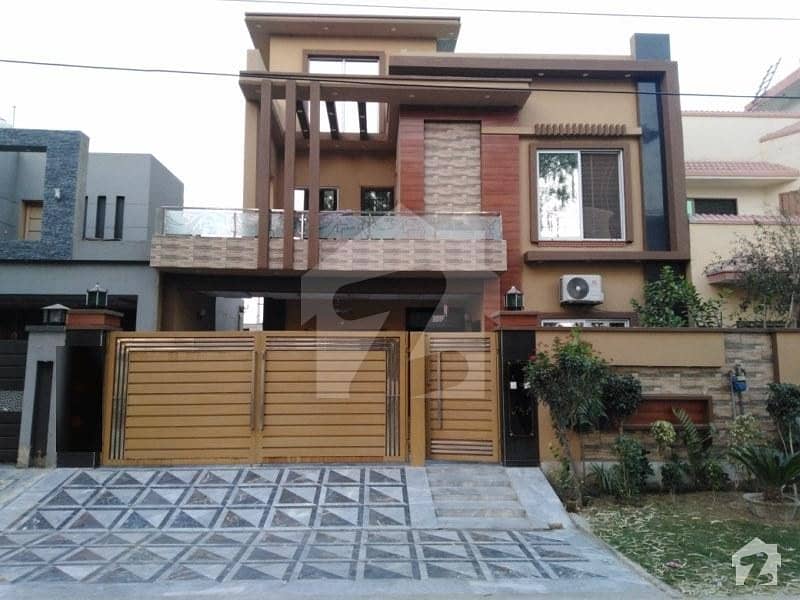 Central Park Housing Scheme House Sized 10 Marla For Sale