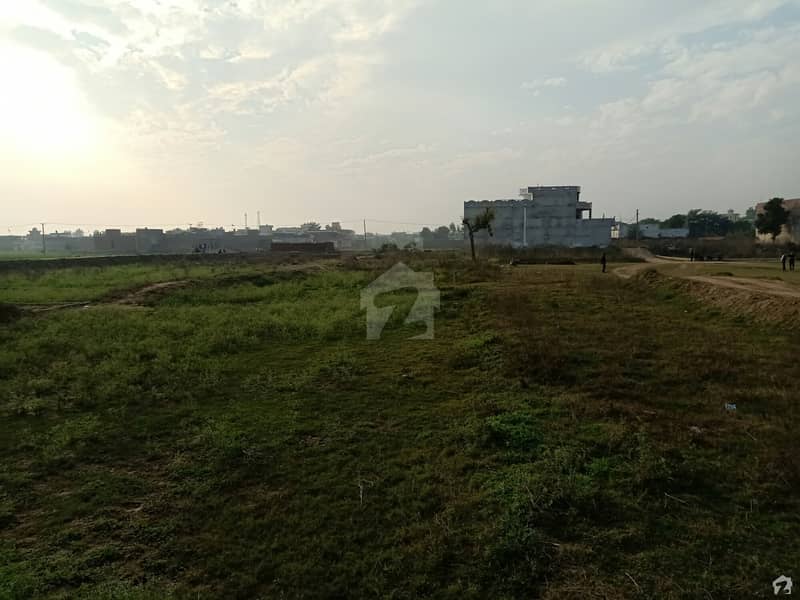 Residential Plot Sized 10 Marla Is Available For Sale In Doh maliya Chowk Mohallah cantt