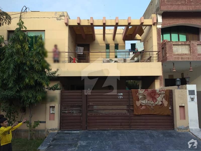 10 Marla Spacious House Available In Punjab Coop Housing Society For Sale