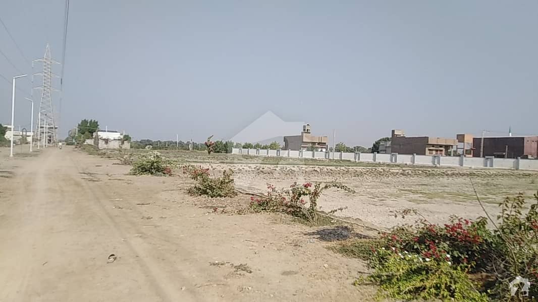 Tando Adam To Mirpur Khas Road Residential Plot Sized 1000  Square Feet Is Available