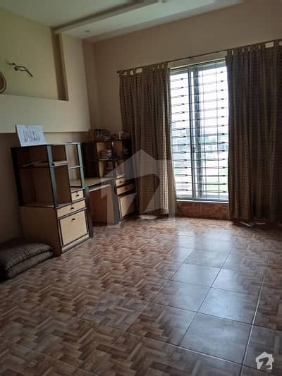 4500 Square Feet Upper Portion Is Available For Rent 4500 Square Feet Upper Portion Is Available For Rent