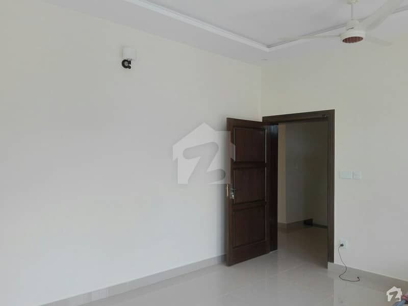 In Pakistan Town 10 Marla Upper Portion For Rent