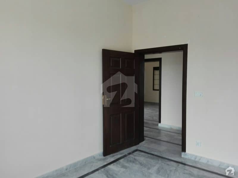 In Pakistan Town 5 Marla Upper Portion For Rent