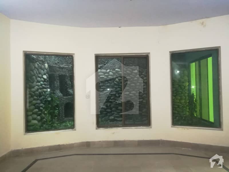 Upper Portion For Rent Situated In Mustafa Town