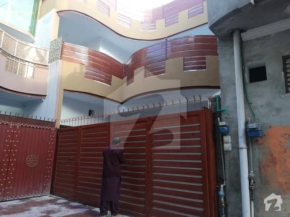 ورسک روڈ پشاور میں 8 کمروں کا 7 مرلہ مکان 1.6 کروڑ میں برائے فروخت۔