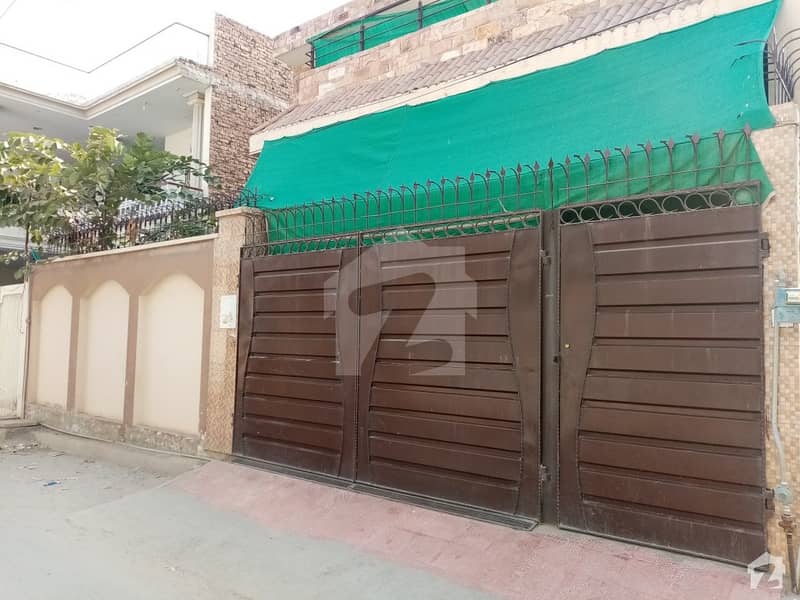 علامہ اقبال ٹاؤن رحیم یار خان میں 13 مرلہ مکان 1.45 کروڑ میں برائے فروخت۔