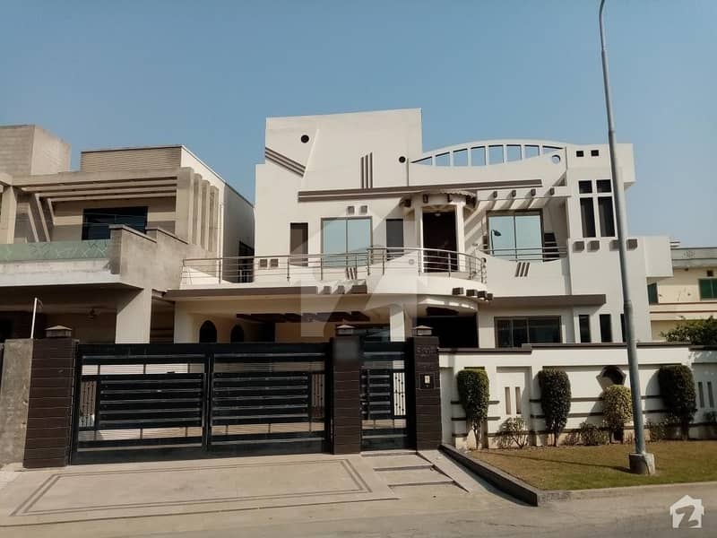 16 Marla House In DC Colony Is Best Option