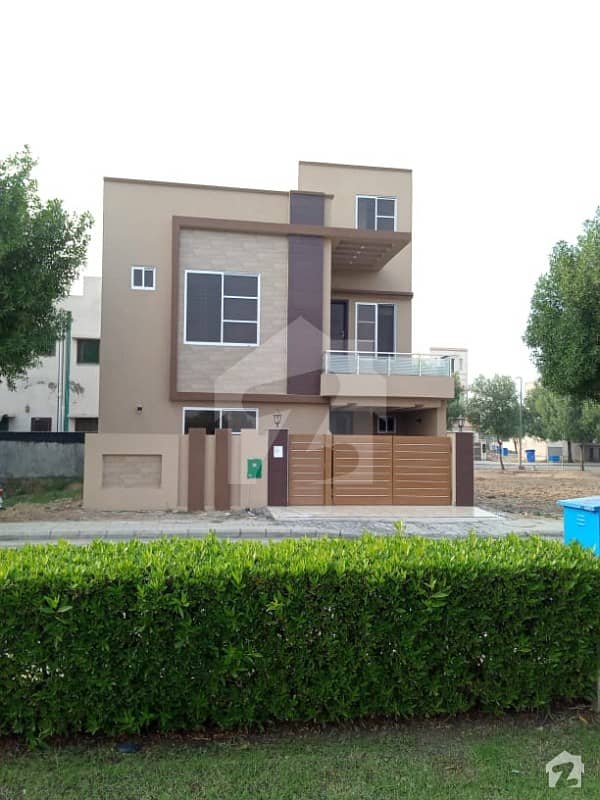 5 Marla Facing Park Brand New independent House For Sale In Eastern Block Bahria Orchard Lahore