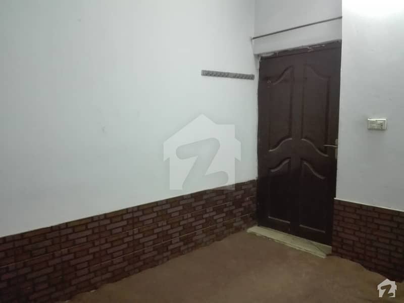 Millat Road 5 Marla House Up For Rent