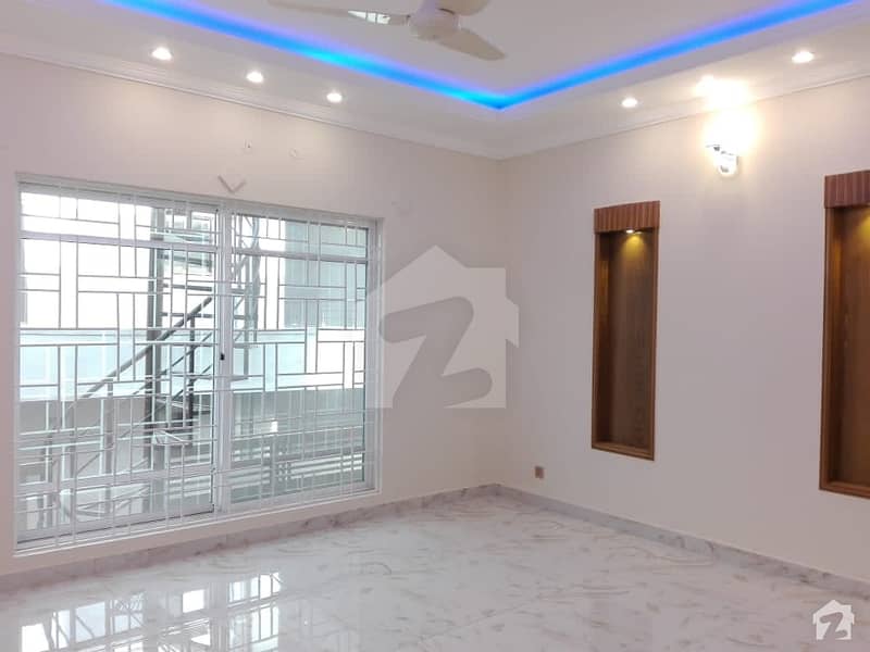 Gorgeous 10 Marla Flat For Rent Available In Bahria Town Rawalpindi