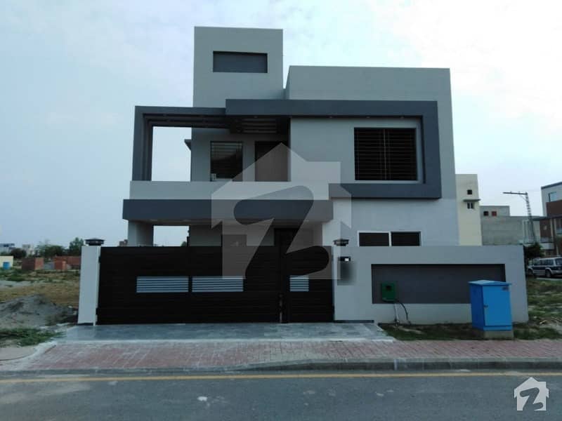 10 Marla House In Central Bahria Town For Sale