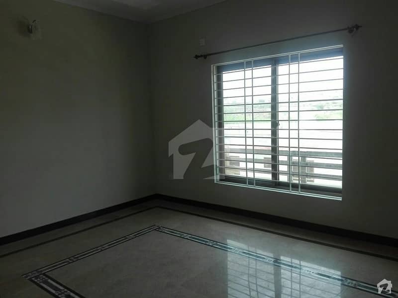1 Kanal Upper Portion In Pakistan Town For Rent