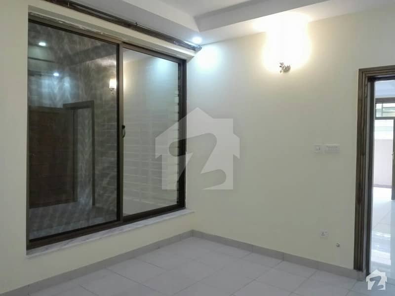 4 Marla Lower Portion In Central D-12 For Rent