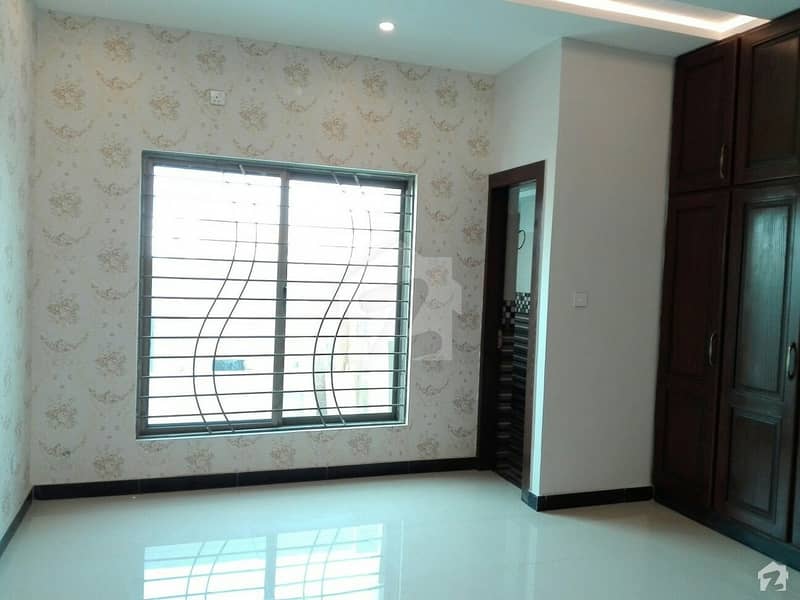 10 Marla Upper Portion Situated In Pakistan Town For Rent