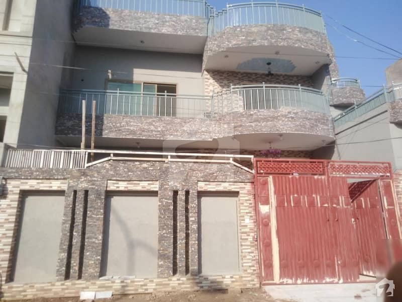 حیات آباد فیز 6 - ایف5 حیات آباد فیز 6 حیات آباد پشاور میں 7 کمروں کا 7 مرلہ مکان 3.3 کروڑ میں برائے فروخت۔