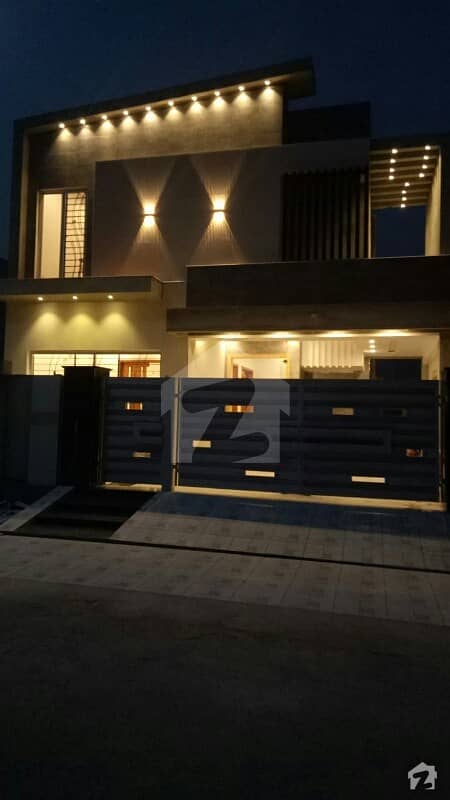 10 Marla Brand New House For Sale At Paragon City