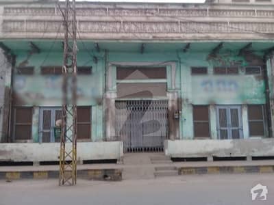 جیل روڈ منڈی بہاؤالدین میں 6 کمروں کا 10 مرلہ مکان 10 کروڑ میں برائے فروخت۔