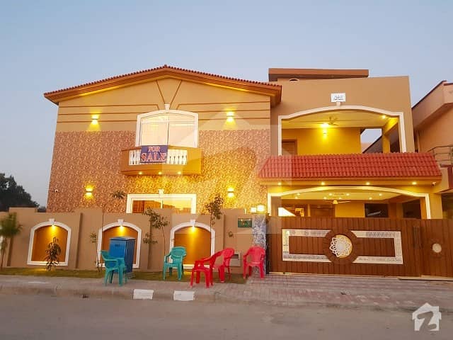 بحریہ ٹاؤن فیز 3 بحریہ ٹاؤن راولپنڈی راولپنڈی میں 5 کمروں کا 17 مرلہ مکان 4.45 کروڑ میں برائے فروخت۔