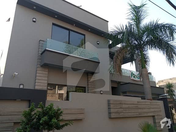 1 Kanal Marvellous Designer Double Storey House Available For Sale