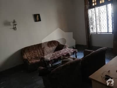 2025  Square Feet House Ideally Situated In Chak 189 Rb Garhi Rasulpur