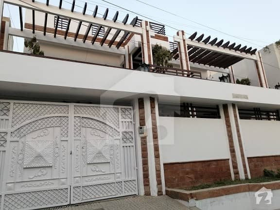 400 Sq yd Luxury Bungalow For Sale 400 Sq yd Luxury Bungalow For Sale