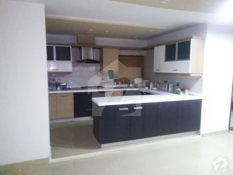 2250  Square Feet Spacious Flat Available In Dha Defence For Sale