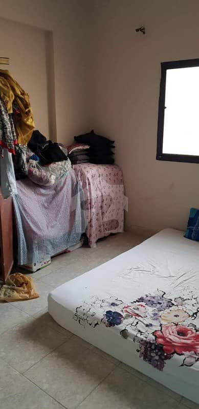 اَپر غزری غِزری کراچی میں 2 کمروں کا 3 مرلہ فلیٹ 45 لاکھ میں برائے فروخت۔