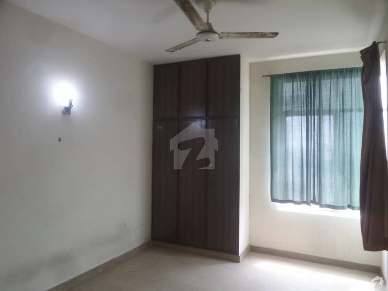 1200 Square Feet Flat In F-8 For Rent