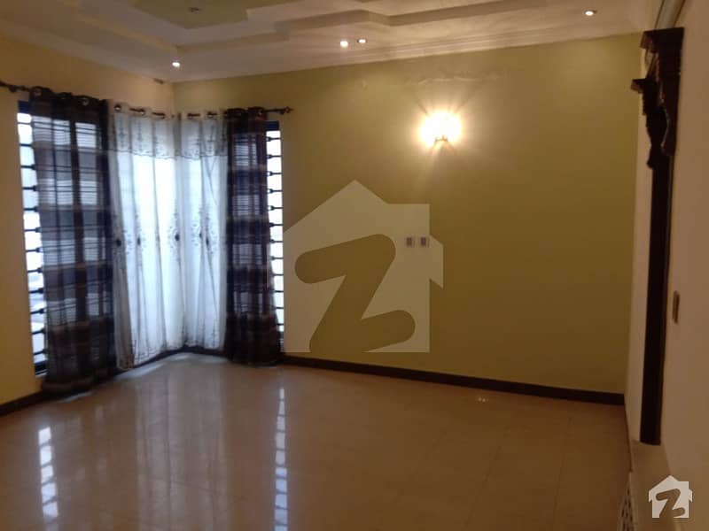 2 Bad Apartment Is Available Good Location For Rent In Pwd