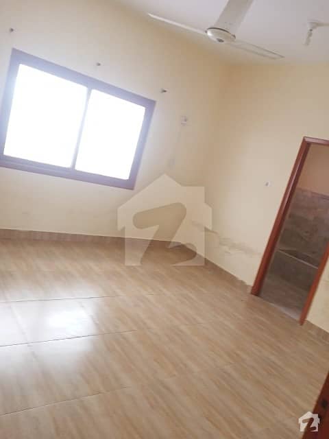 750 Yard Single Storey Bungalow Corner 3 Bed Well Maintained Phase 1 DHA Near 16 East Street