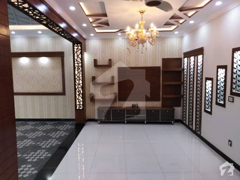 House Of 10 Marla In Bahria Town Is Available