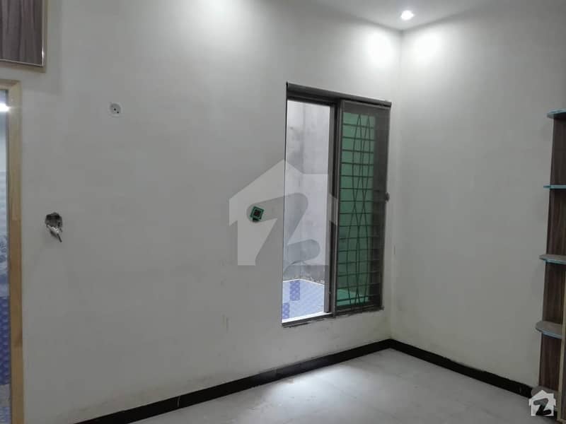 لالہ زار گارڈن لاہور میں 3 کمروں کا 3 مرلہ مکان 22 ہزار میں کرایہ پر دستیاب ہے۔