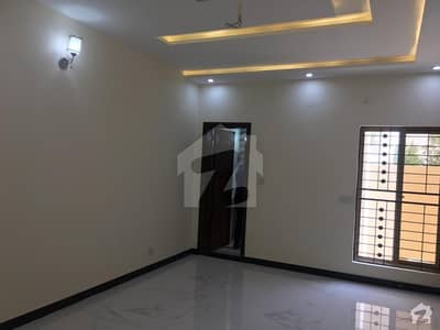 Buy A Centrally Located 1 Kanal House In DHA Defence Buy A Centrally Located 1 Kanal House In DHA Defence