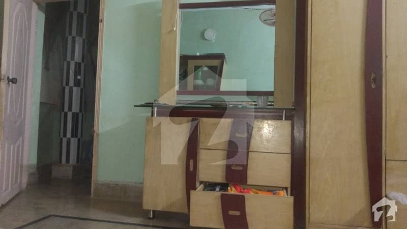 دہلی سوداگرن سوسائٹی شاہ فیصل ٹاؤن کراچی میں 4 کمروں کا 6 مرلہ مکان 1.5 کروڑ میں برائے فروخت۔