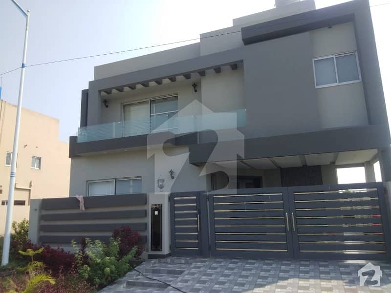 10 Marla Brand New House For Sale Near To Park And Main Road