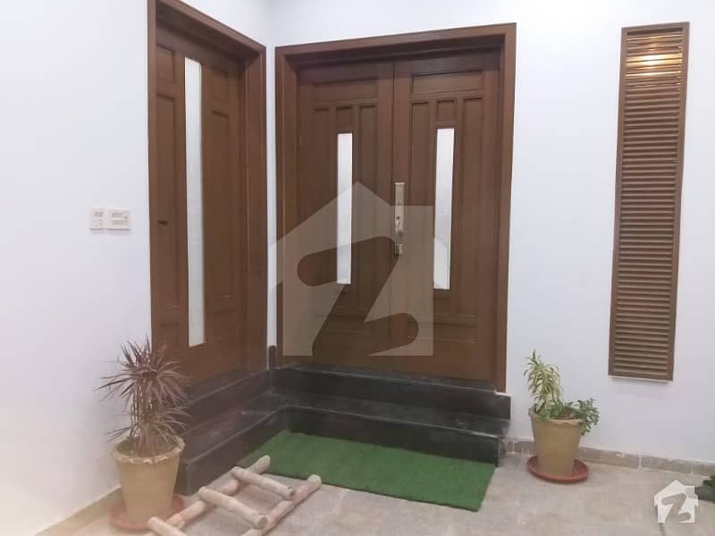 ایڈن ایگزیکیٹو ایڈن گارڈنز فیصل آباد میں 3 کمروں کا 5 مرلہ مکان 1.2 کروڑ میں برائے فروخت۔