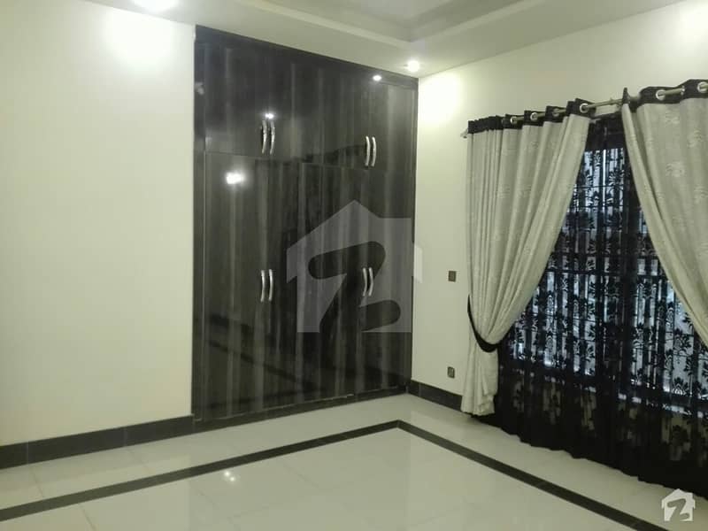 ماڈل ٹاؤن ۔ بلاک ڈی ماڈل ٹاؤن لاہور میں 5 کمروں کا 1 کنال مکان 7.25 کروڑ میں برائے فروخت۔
