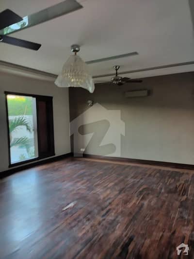 Luxurious 1000 Square Yards Bungalow Available For Sale In Dha Phase 8 A Zone Luxurious 1000 Square Yards Bungalow Available For Sale In Dha Phase 8 A Zone